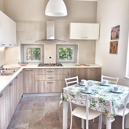 Oleandro 2 In Cerutti * Mergozzo